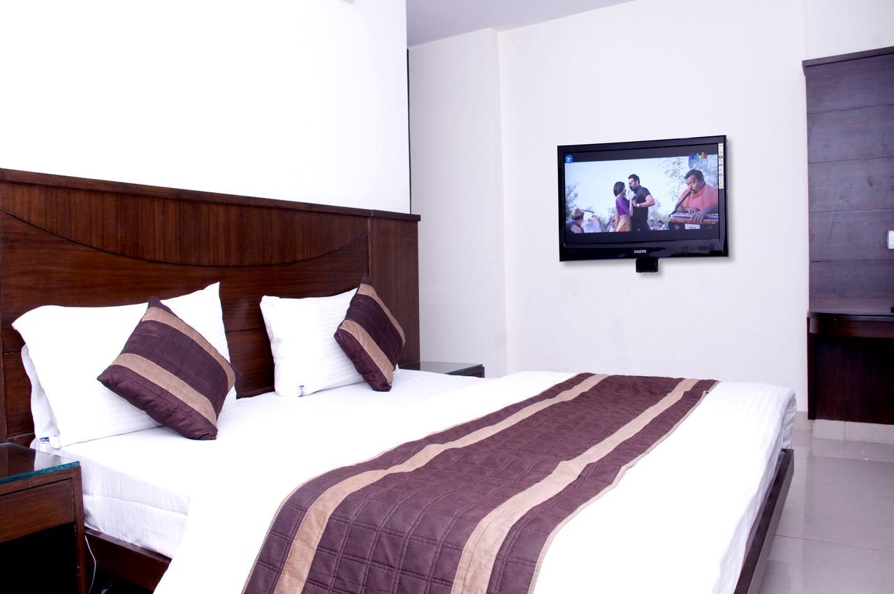 نيودلهي Hotel Usa المظهر الخارجي الصورة